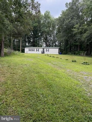 37 Silver Ct, Dover, DE 19904