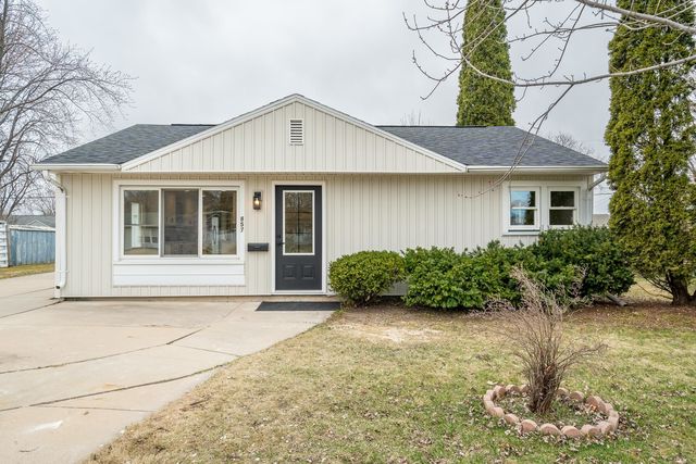 857 Hunt Ave, Neenah, WI 54956