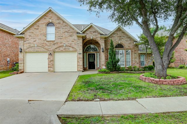836 Canyon Crest Dr, Irving, TX 75063
