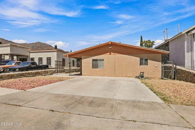 2627 Gold Ave #2, El Paso, TX 79930