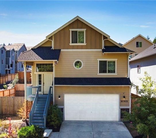 10303 Solstice Ave NW, Bremerton, WA 98311