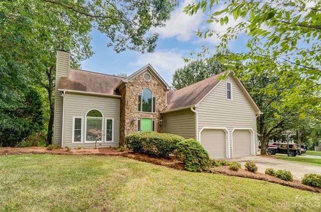 25020 Molokai Dr, Fort Mill, SC 29708