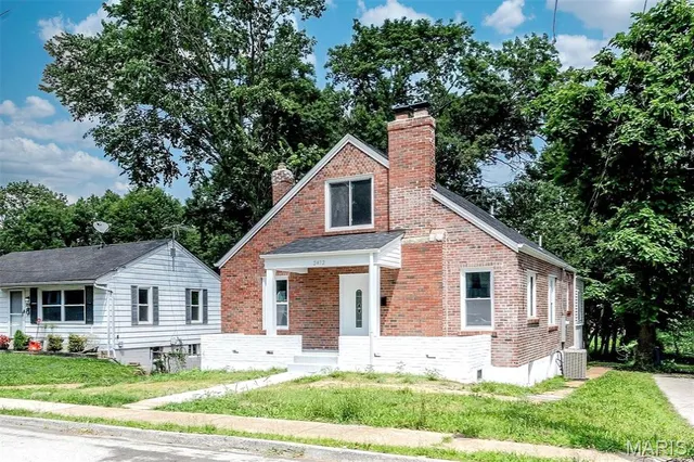 2412 Wallis Ave, Saint Louis, MO 63114