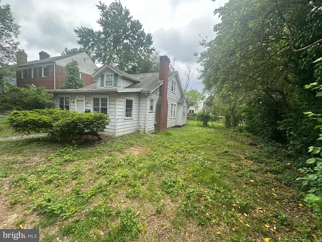 4832 46th St NW, Washington, DC 20016