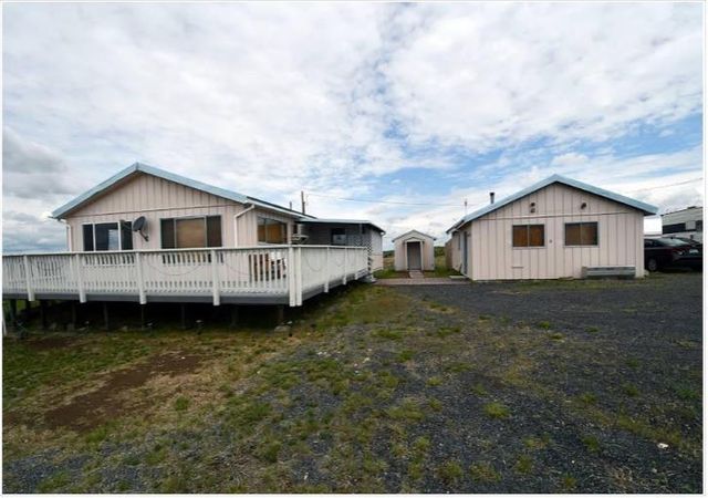 58474 Old Lake Rd, Christmas Valley, OR 97641