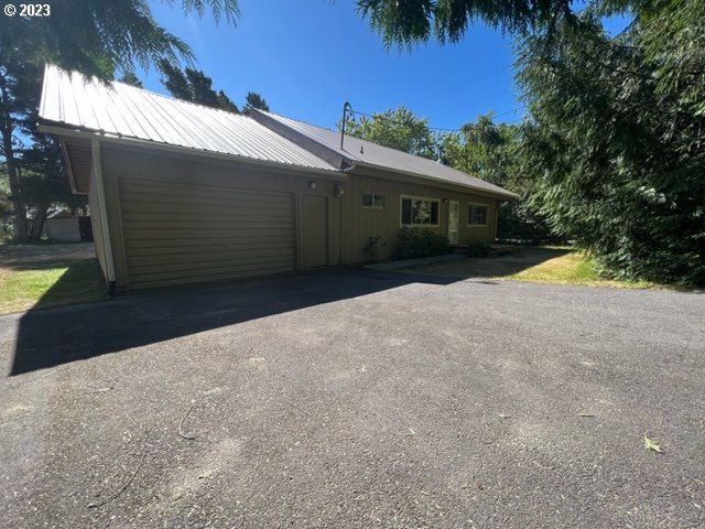 87831 Highway 101, Florence, OR 97439
