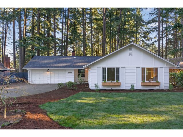 18550 SW Timbergrove Ct, Lake Oswego, OR 97035