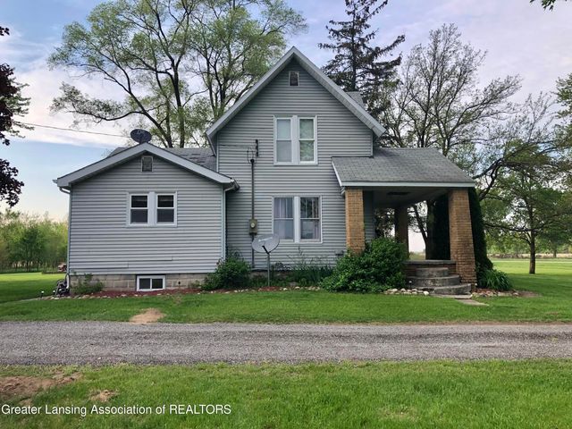12520 Amman Rd, Chesaning, MI 48616