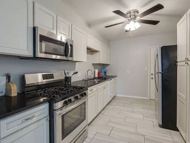 1808 NW 11th St #A, Oklahoma City, OK 73106