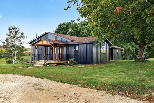 W2305 190th Ave, Maiden Rock, WI 54750