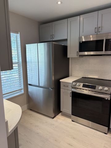 1901 Courtyard Way #102, Naples, FL 34112