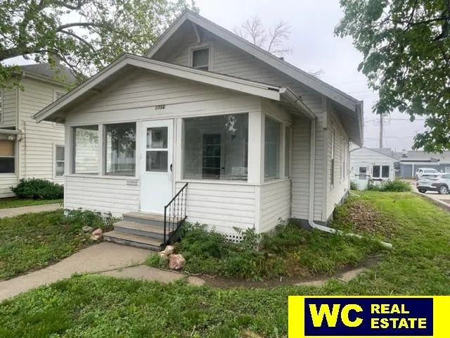 1756 Lincoln St, Blair, NE 68008