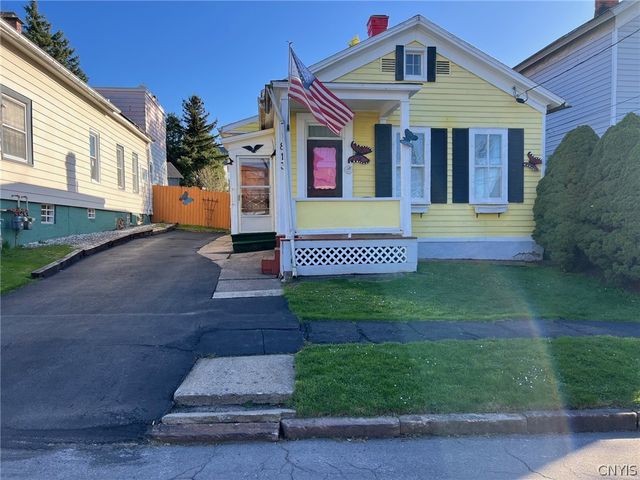 813 Mulberry St, Utica, NY 13502