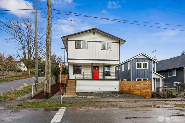 4002 Courtland Place S, Seattle, WA 98118