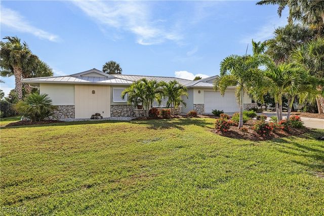 16340 Buccaneer St, Bokeelia, FL 33922
