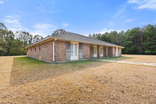 41 Todd Rd, Sumrall, MS 39482