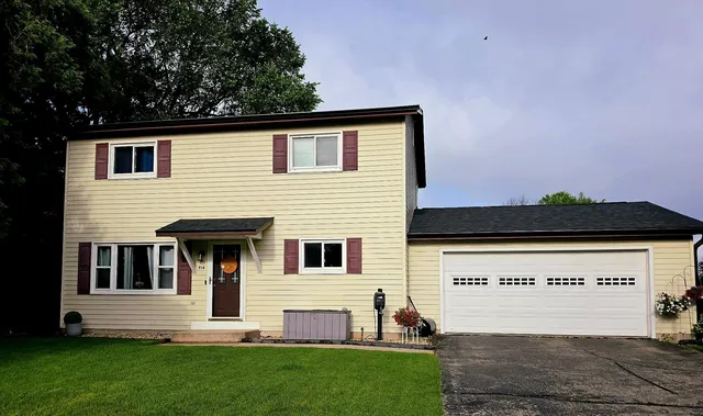 914 S  University Ave, Beaver Dam, WI 53916