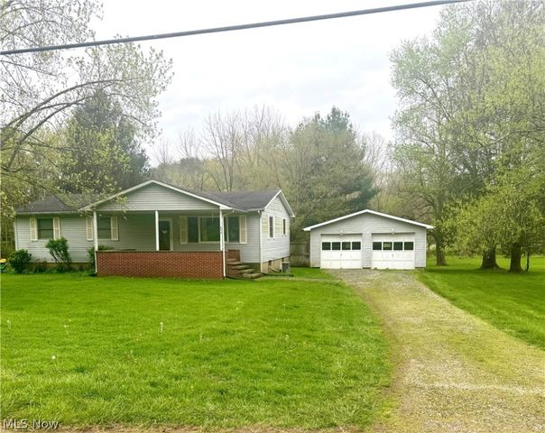 675 Cats Creek Rd, Lowell, OH 45744