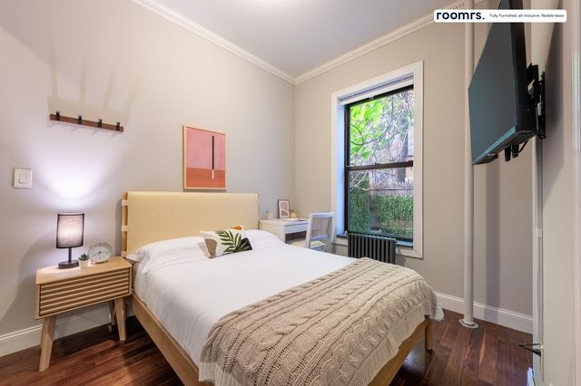 434 W  52nd St #434, New York, NY 10019