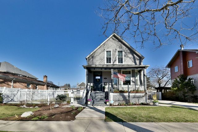 6829 N  Oleander Ave, Chicago, IL 60631