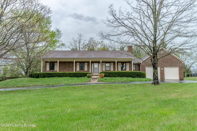 7715 Commonwealth Dr, Crestwood, KY 40014