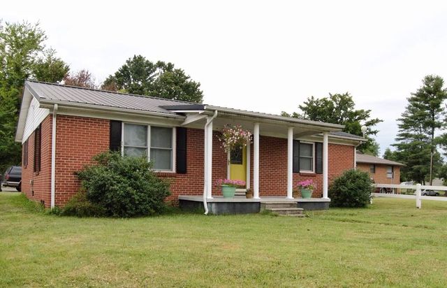 407 Hill St, Livermore, KY 42352