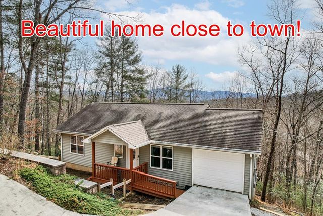 294 Trimont Mountain Rd, Franklin, NC 28734
