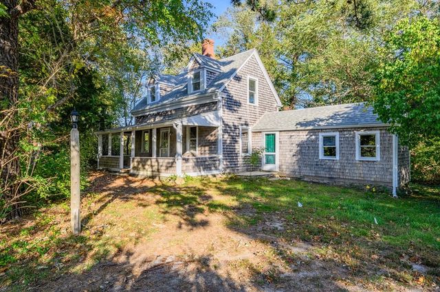 50 Marstons Ln, Yarmouth Port, MA 02675