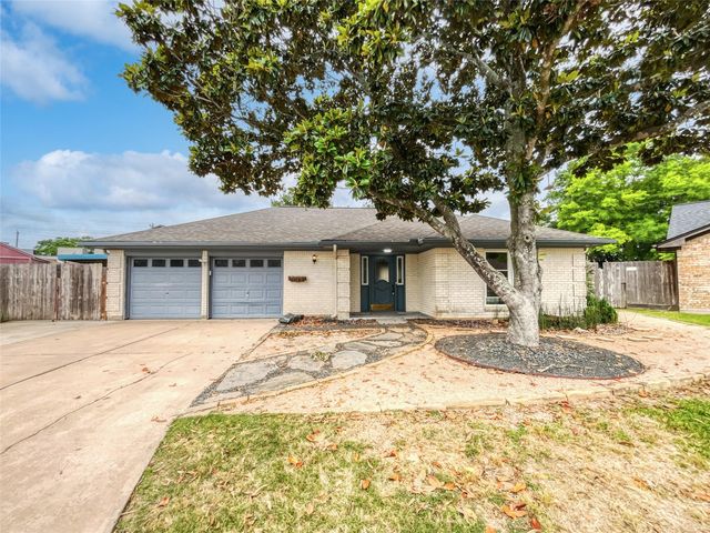 2109 Roland Rue St, Pearland, TX 77581