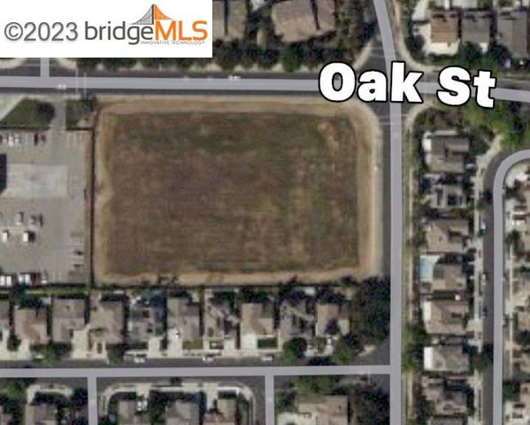 Oak St, Brentwood, CA 94513