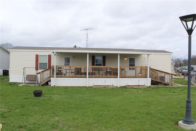 11 Airstream Dr, West Carrollton, OH 45449