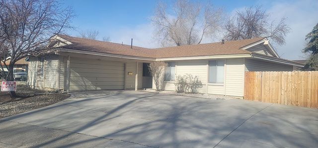 60 Suzanne Way, Sparks, NV 89431