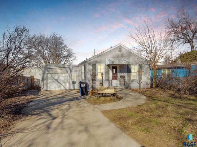 309 S  Sherman Ave, Sioux Falls, SD 57103