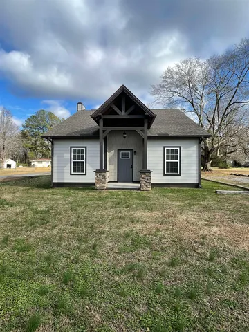 110 Ohio Ave NE, Ave, AL 35077