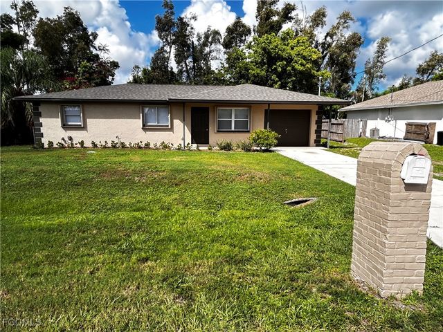 18592 Matanzas Rd, Fort Myers, FL 33967