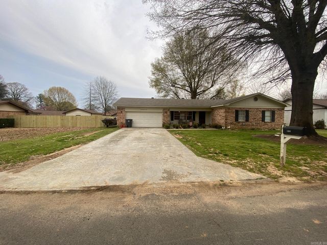 109 Liles Dr, Searcy, AR 72143