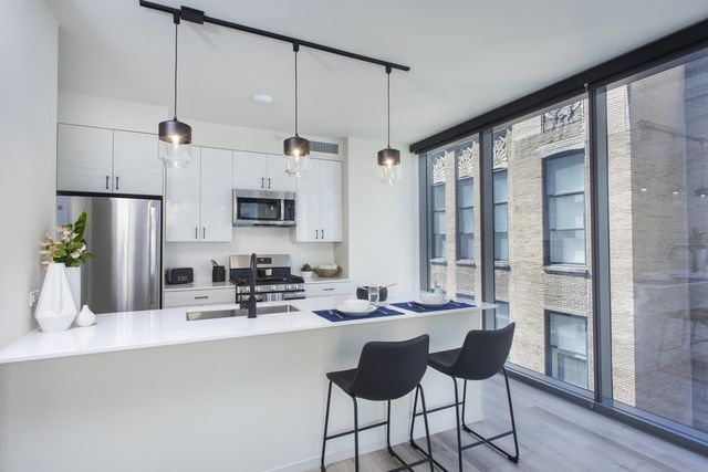 88 E  Wacker Pl #4409, Chicago, IL 60601