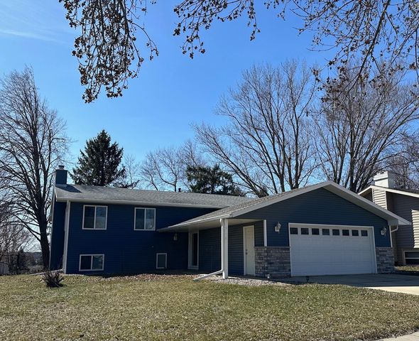 2606 24th St NW, Rochester, MN 55901
