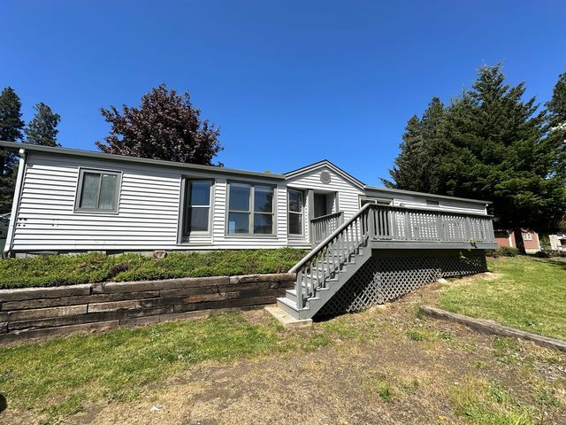 3817 Summit Dr, Hood River, OR 97031