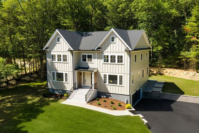 87 Lakeview St, Sharon, MA 02067
