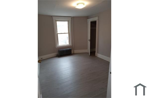335 S  2nd Ave  #1, Mount Vernon, NY 10550