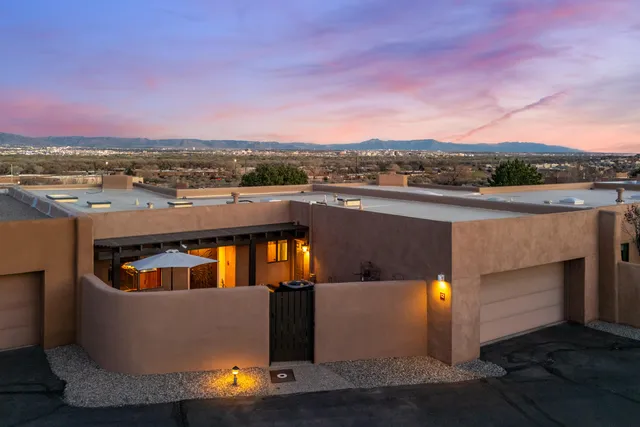 12 Mill Rd NW, Albuquerque, NM 87120