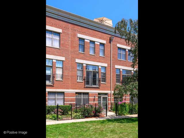 855 N  May St #E, Chicago, IL 60642