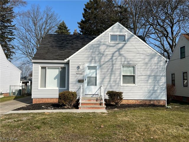 22220 Westwood Ave, Fairview Park, OH 44126
