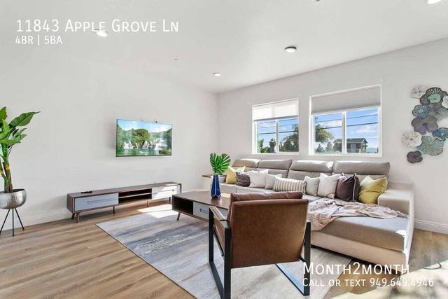 11843 Apple Grove Ln, Sylmar, CA 91342