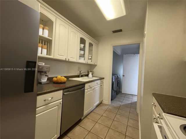 2950 NW 106th Ave #7, Fort Lauderdale, FL 33322