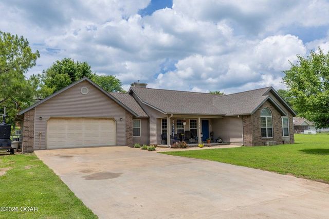 719 Meadow Drive, South West City, MO 64863