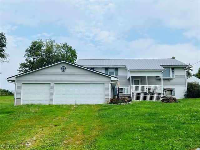 150 Benson Ln, Steubenville, OH 43952