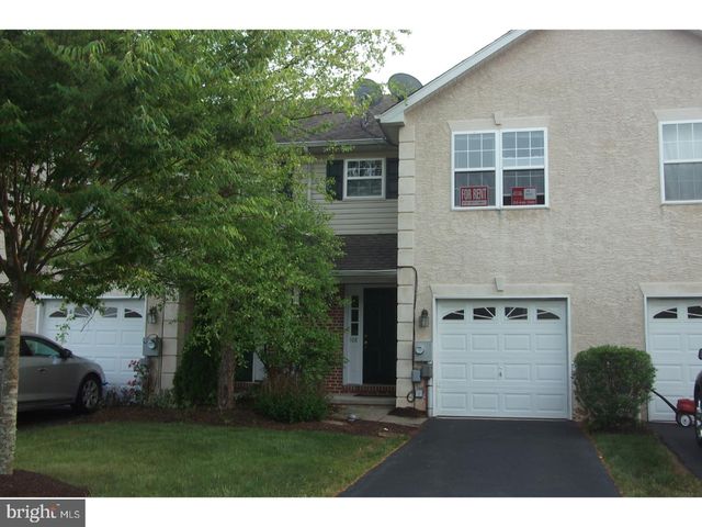 108 Fairway Dr, Trappe, PA 19426