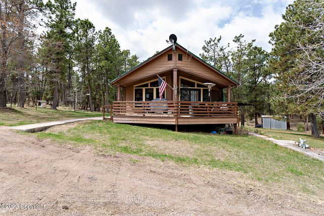 31 S  Whitetail Dr, Moorcroft, WY 82721